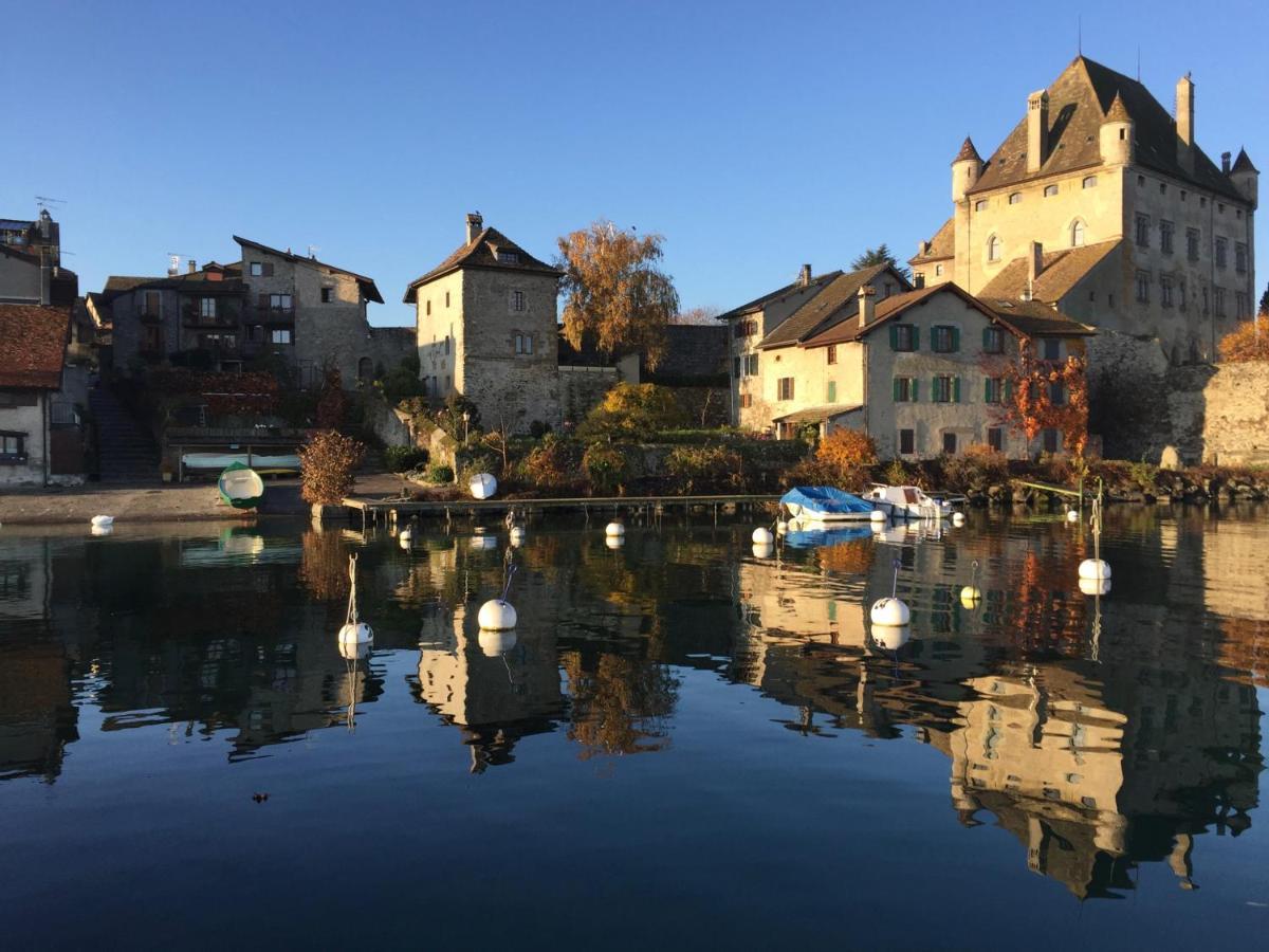 A Room With A View - Maisonnette Dans Bourg Medieval Au Bord Du Lac Leman Yvoire Zewnętrze zdjęcie
