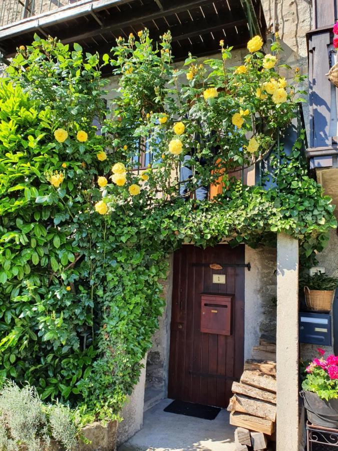 A Room With A View - Maisonnette Dans Bourg Medieval Au Bord Du Lac Leman Yvoire Zewnętrze zdjęcie